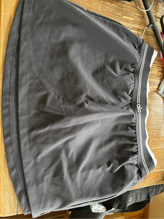 ALO Yoga Dresses & Skirts - ALO Yoga Black Athletic A-Line Skirt with Branded Waistband